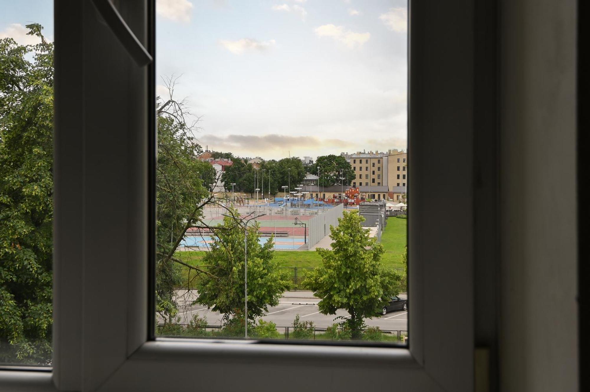 Nice & Cheap Apartment And Free Parking Riga Exteriör bild